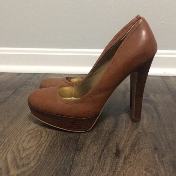 Guess Shoes - Guess Pump High Heels - Size 9